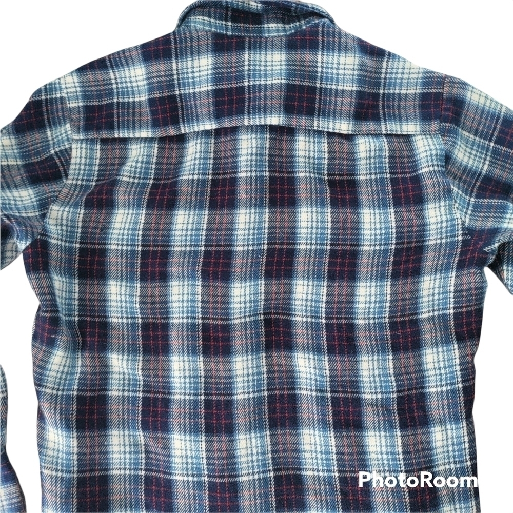Vintage Timber Ridge soft acrylic button down - Picture 2 of 9
